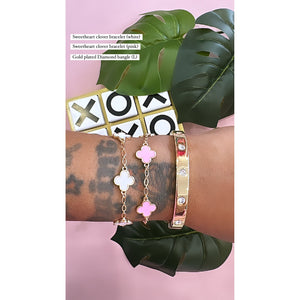 Sweetheart clover bracelet